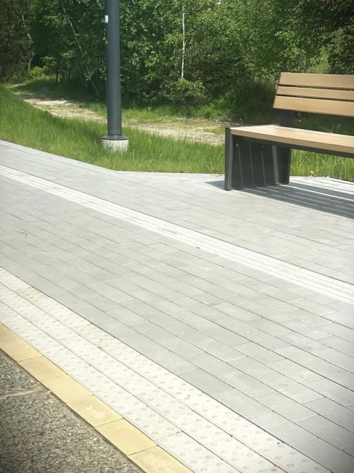 Ne visi zina, ka Brikers plašājā sortimentā ir arī taktilais bruģis, kas palīdz neredzīgiem…