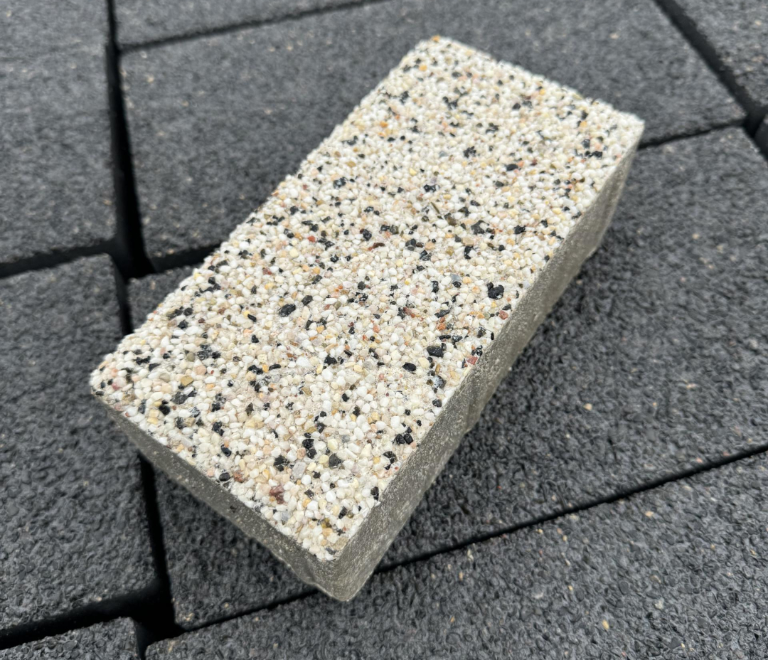 Prizma 6 comfort white marble and Prizma 6 comfort black pearl
