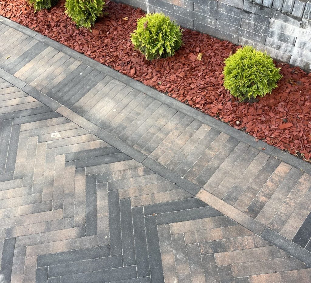 Barons 360 comfor copper and Kerbstone 8 black