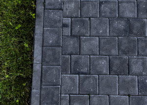 DEKOR 150 MODERN BLACK + KERBSTONE 8 BLACK