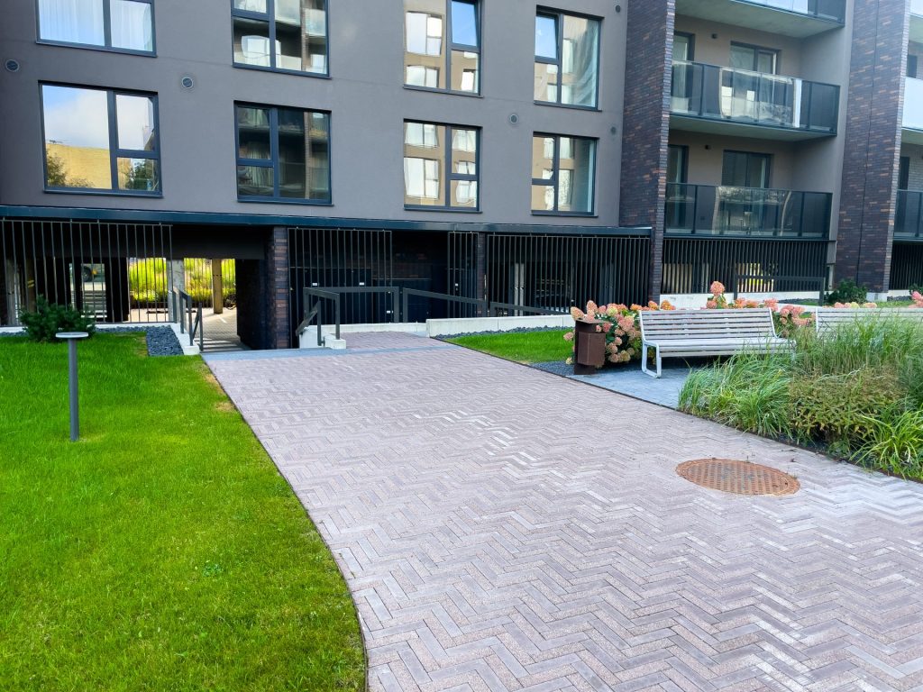BARONS 240 BROWN+ BARONS 240 BROWN ABRASIVE